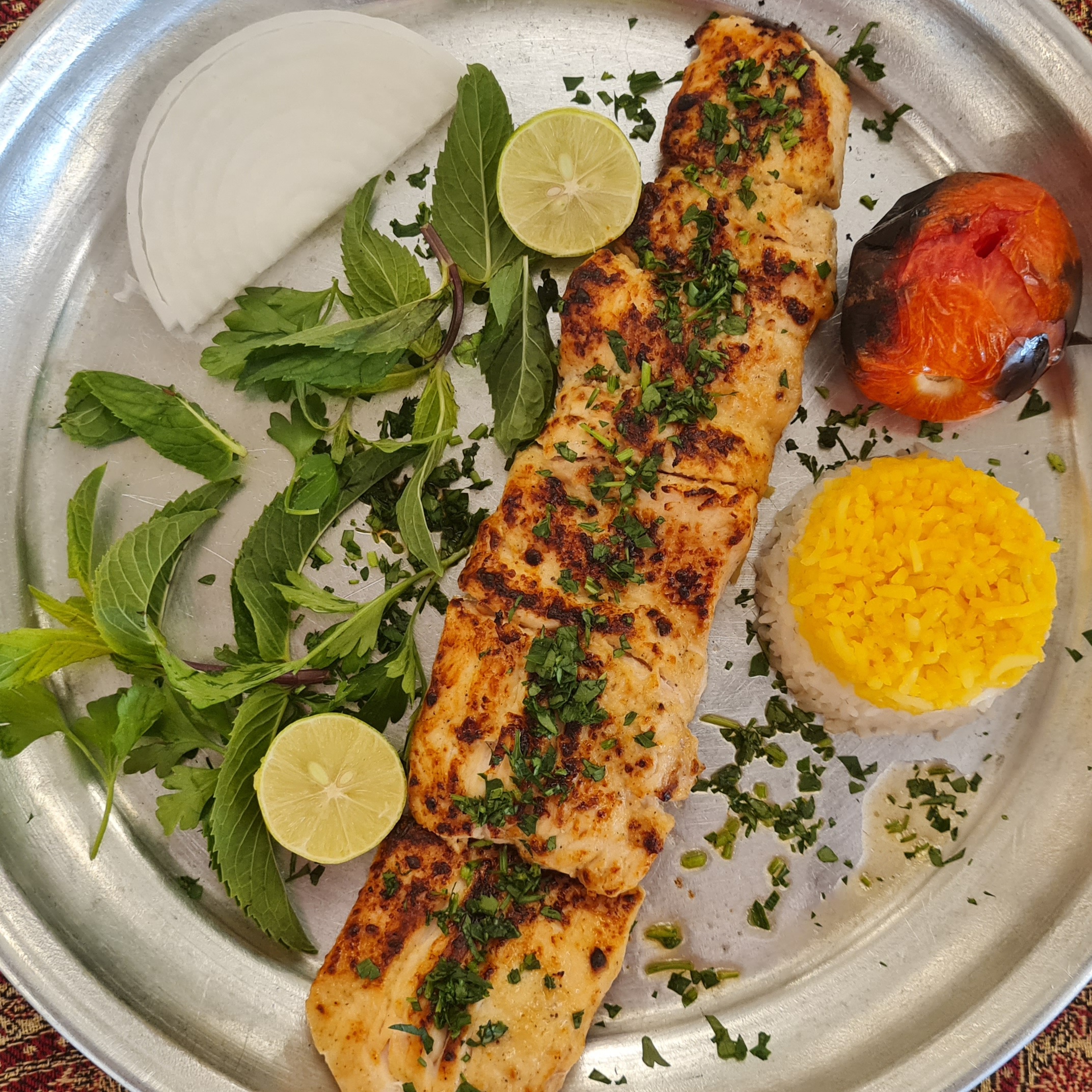 رستوران سنتی پاکوبه جوجه کباب لاری